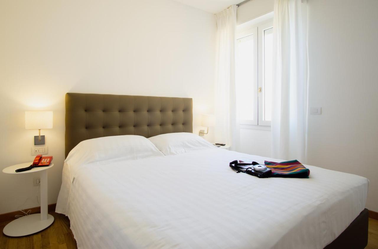 Mistral2 Hotel Οριστάνο Εξωτερικό φωτογραφία