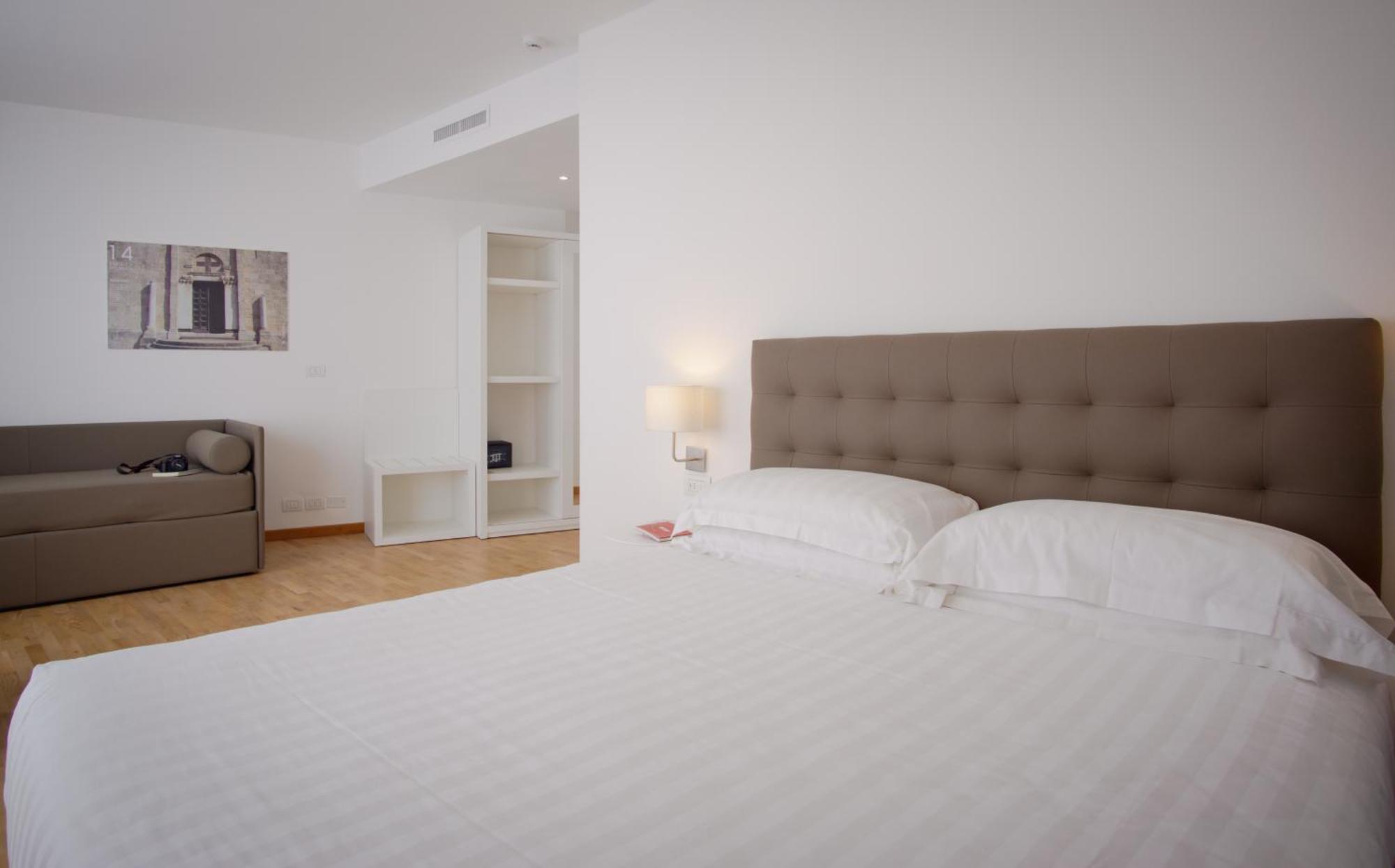 Mistral2 Hotel Οριστάνο Εξωτερικό φωτογραφία